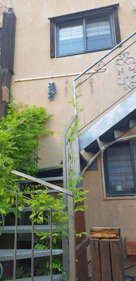 Apartment דרך עצי הזית - Through The Olive Tree *